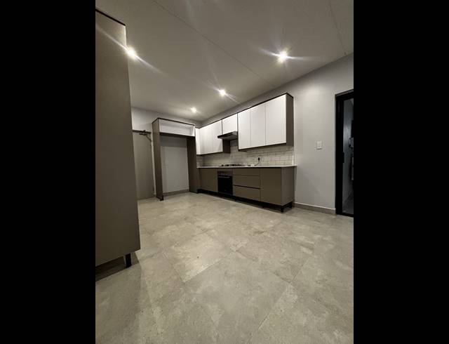 2 BEDROOM APARTMENT FOR SALE IN RIVONIA